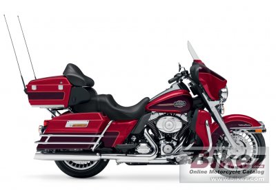 2012 Harley-Davidson FLHTCU Ultra Classic Electra Glide photo